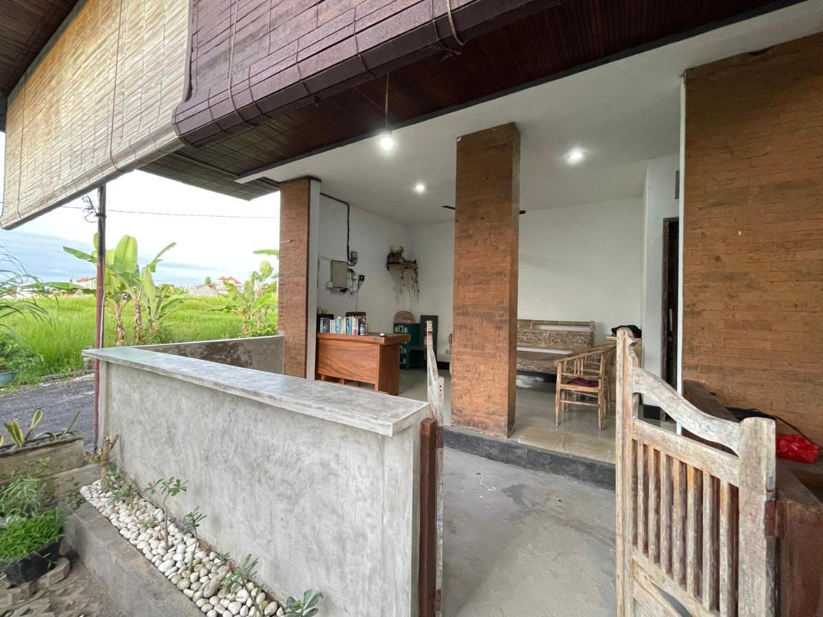 Belimbing Guest House Canggu Exteriör bild